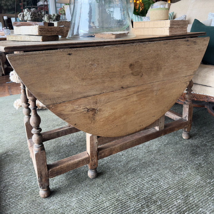 Small Oak Gate Leg Table