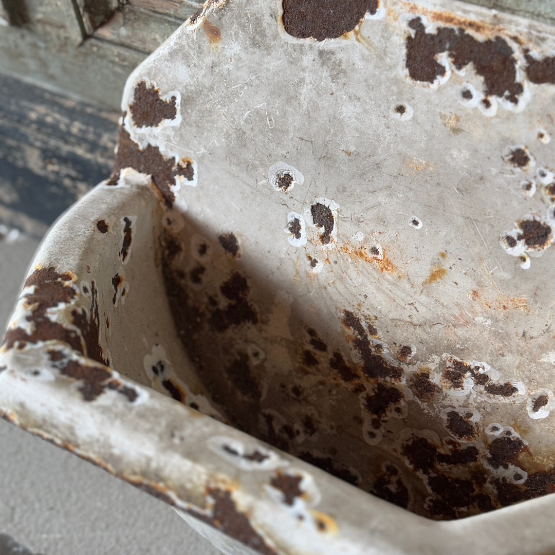 Vintage Cast Iron Sink (BOWRAL)-Suzie Anderson Home