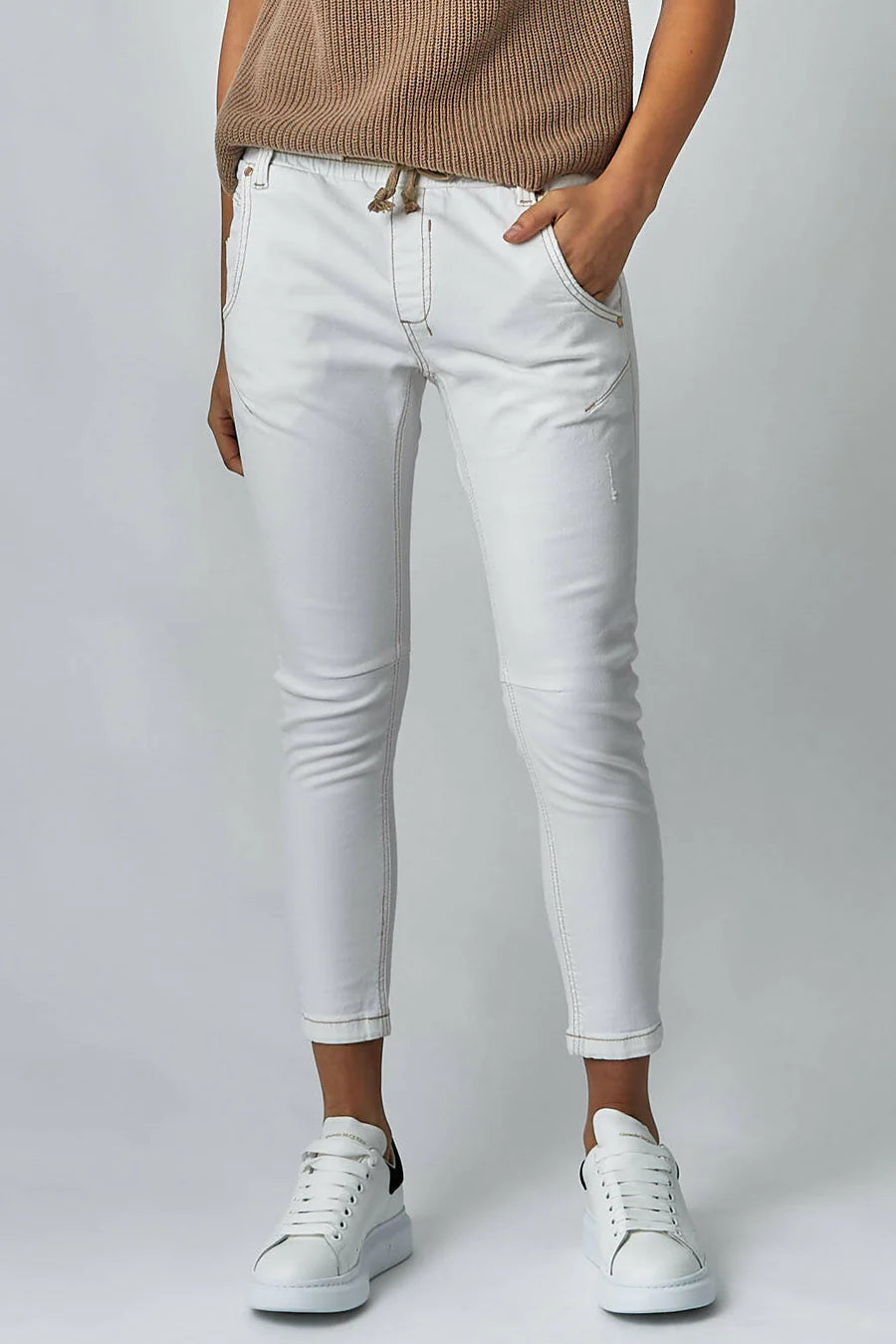 Dricoper Active White Jeans-Suzie Anderson Home