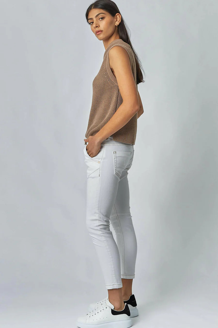 Dricoper Active White Jeans-Suzie Anderson Home