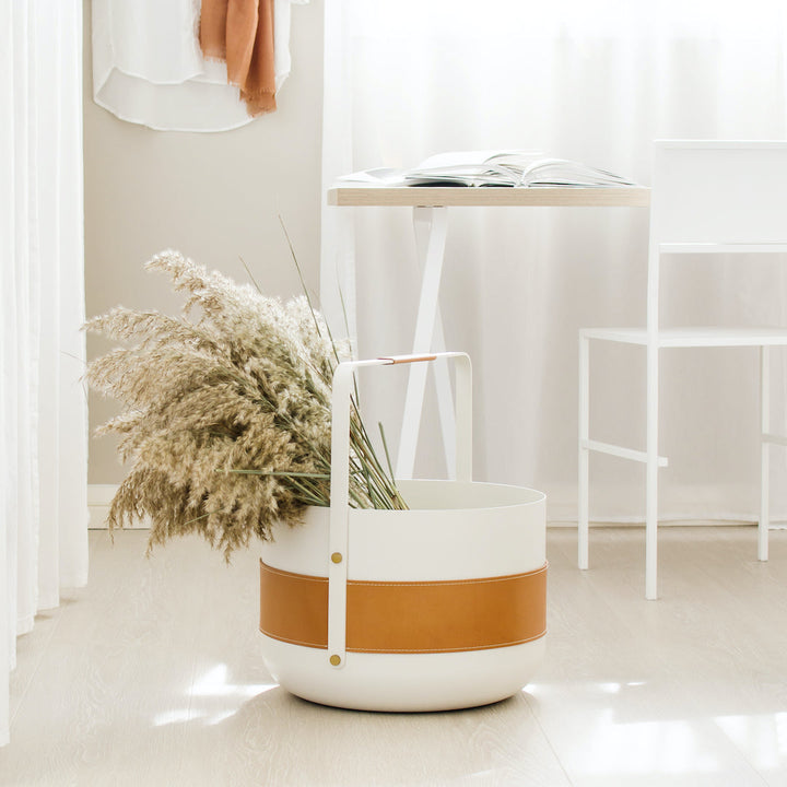 Eldvarm Emma Wood Basket | Blanc-Suzie Anderson Home