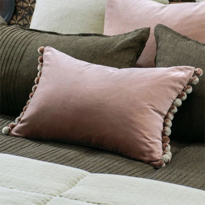 Cerchio Cushion with Insert | 60x40cm | Pink Clay